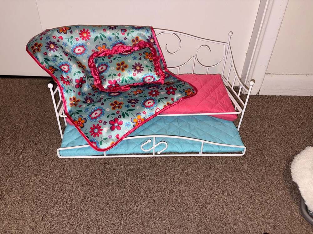 2017 JOURNEY GIRLS BLOOMIN' TRUNDLE BED--TOYS R US--NEW--UNOPENED